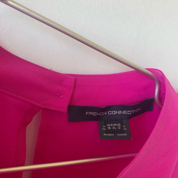French Connection mockneck fuchsia pleated tank XL - Picture 3 of 5